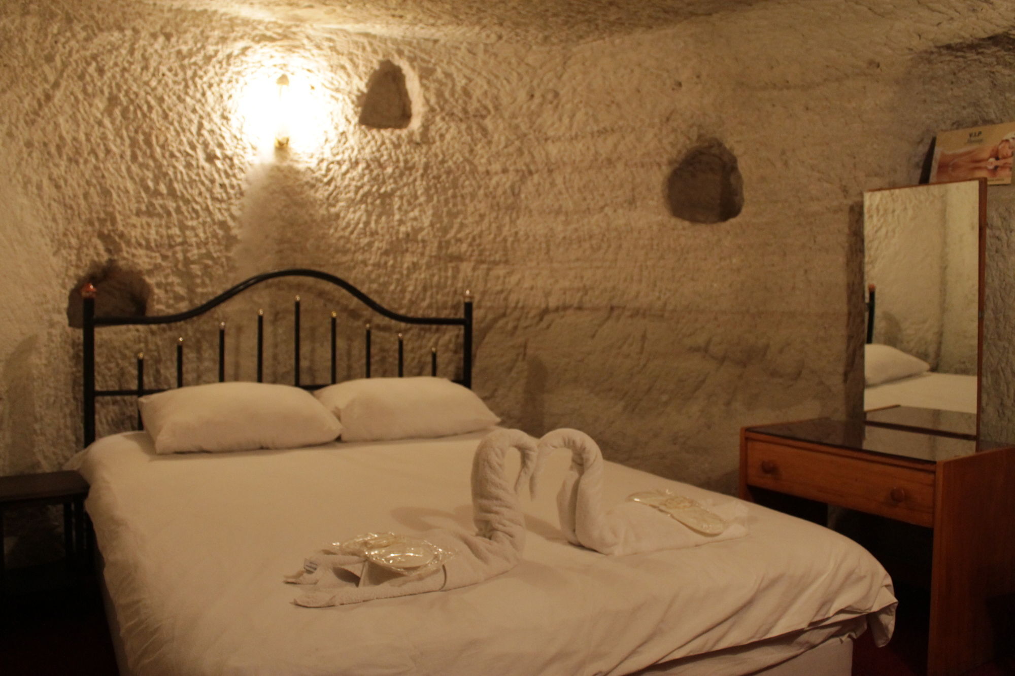 Yasin'S Place Backpackers Cave Hostel Γκόρεμε Εξωτερικό φωτογραφία